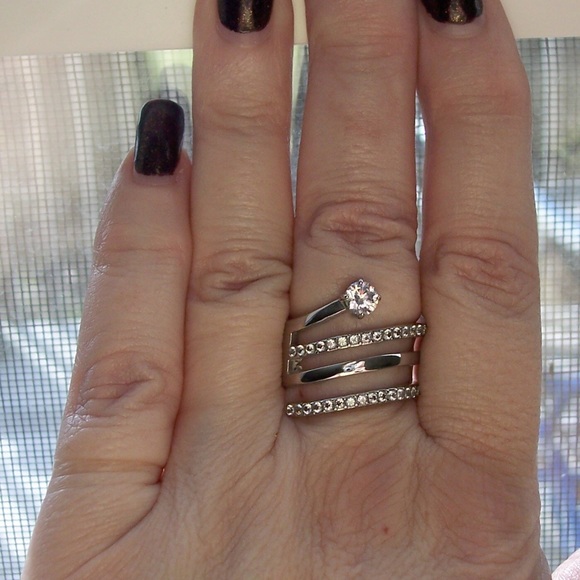 STAINLESS STEEL Unique Cubic Zirconia Swirl Statement Ring - Picture 10 of 14